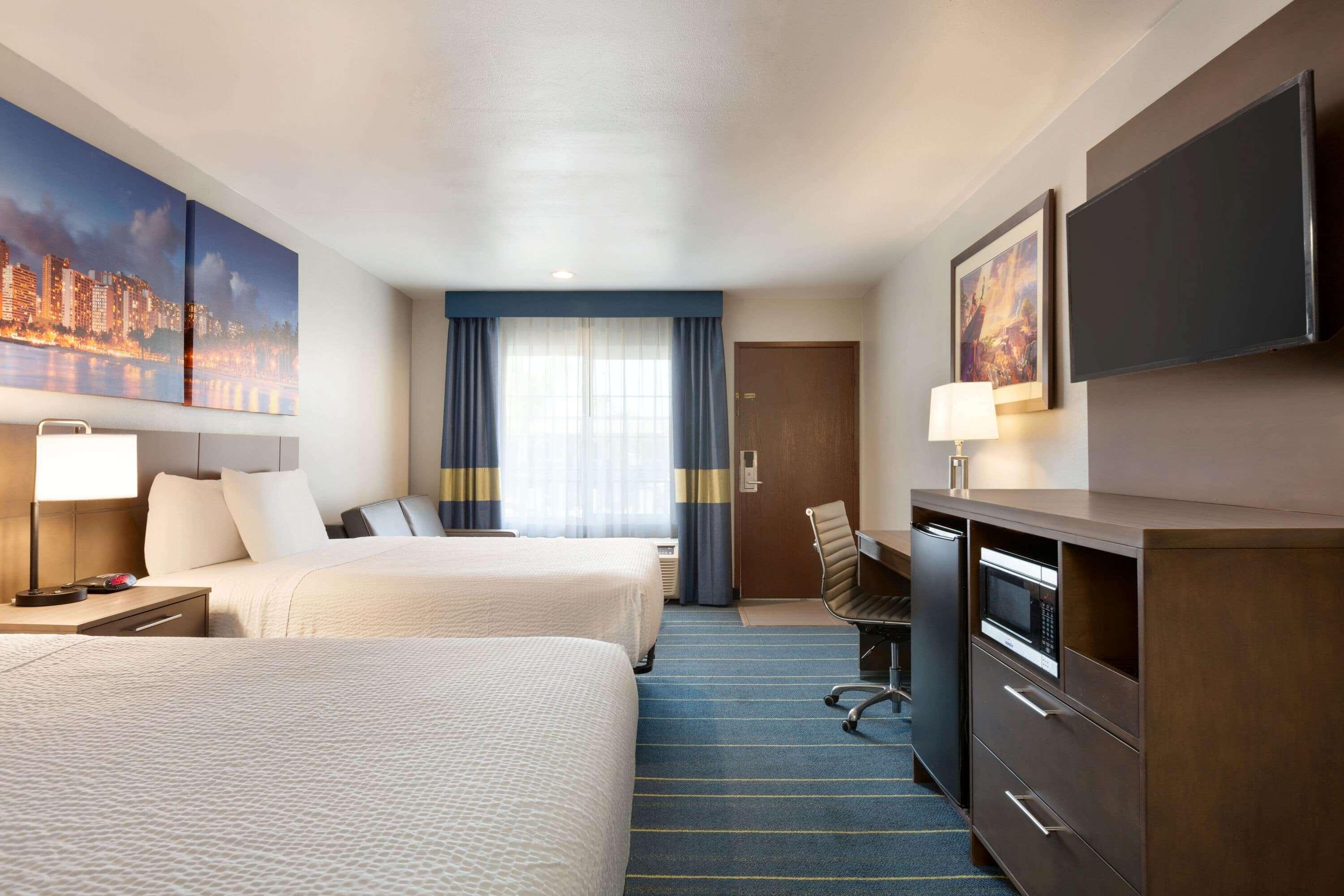 Days Inn & Suites By Wyndham Anaheim At Disneyland Park Extérieur photo